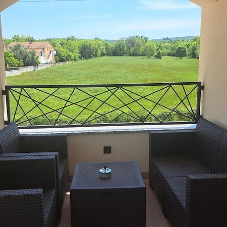 Blue Harmony 2 Appartement Malinska Buitenkant foto